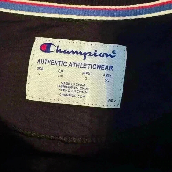 Cute Champion Sweater - Picture 3 of 3